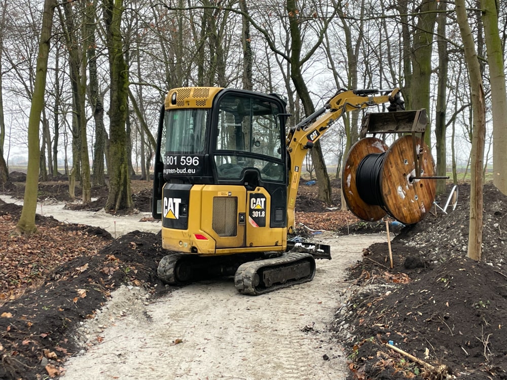 Instalacje elektryczne / oświetlenie parkowe