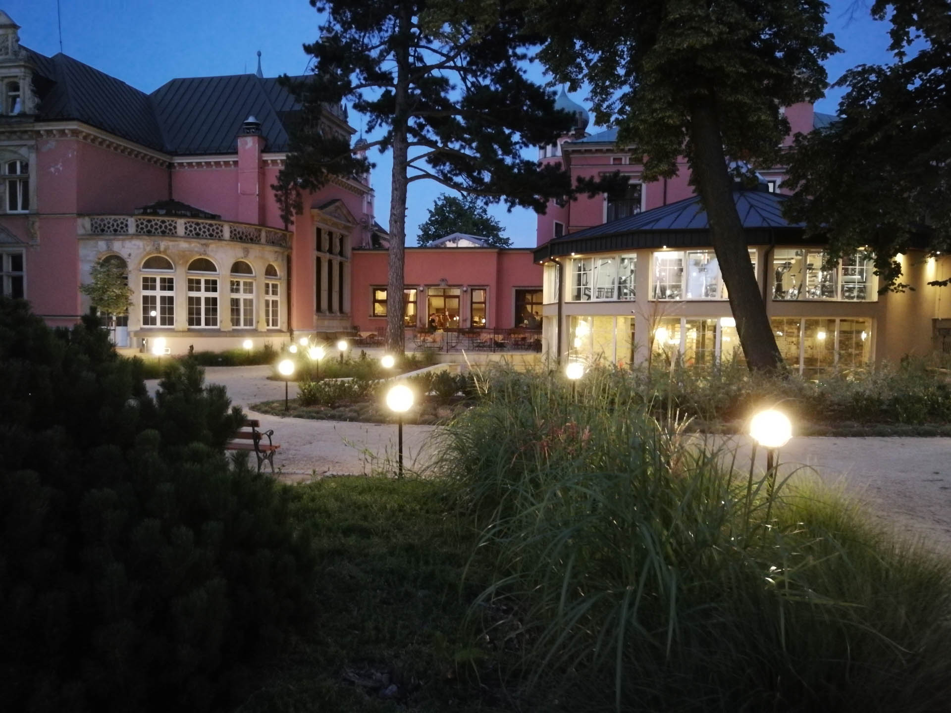 Zagospodarowanie terenu hotel Bielawa