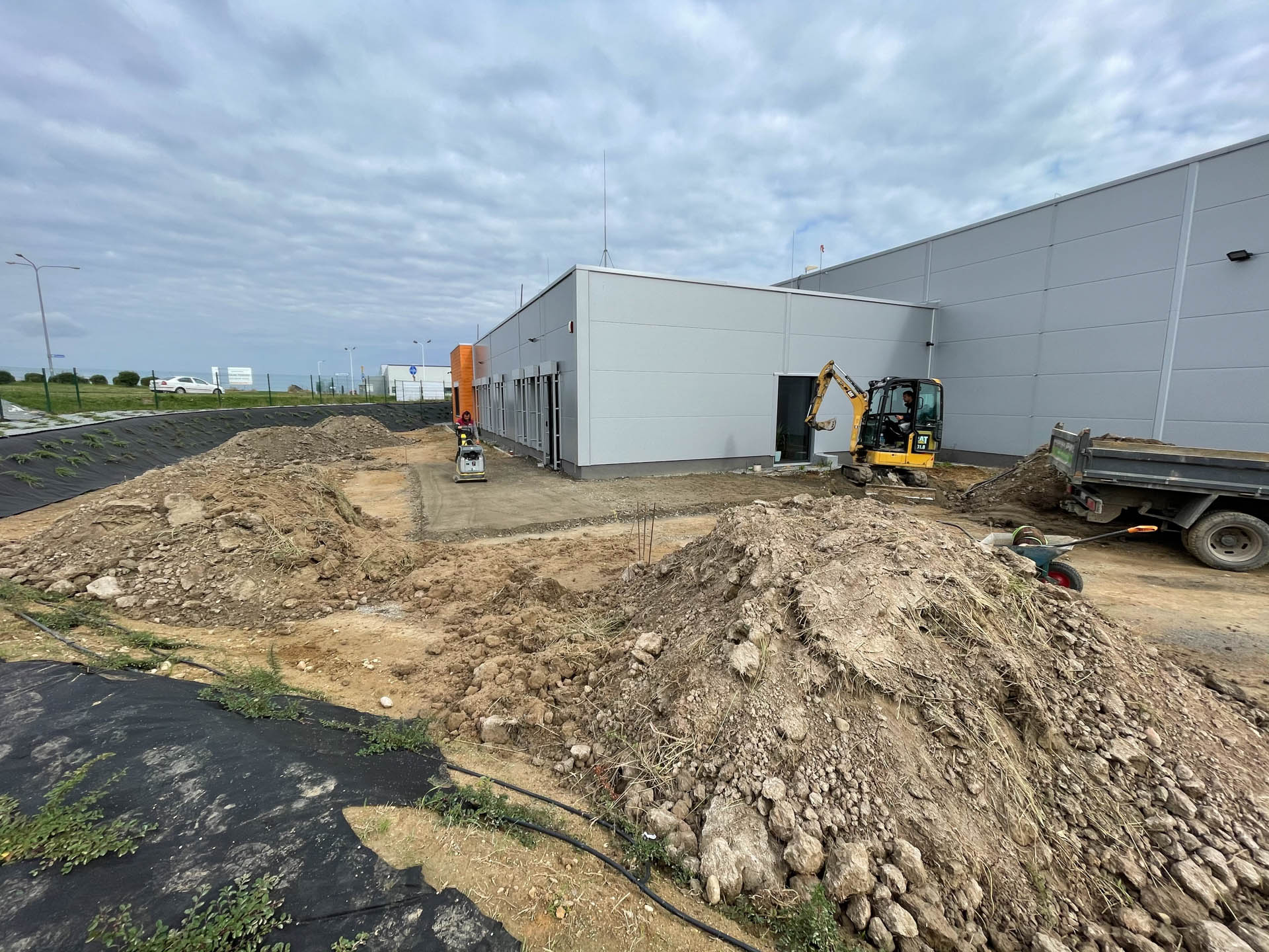 Zagospodarowanie terenu zakład produkcyjny